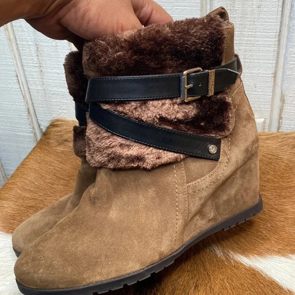 Marc Fisher winter women’s boots size 11 check them out very nice thanks 🙏 - Picture 3 of 9